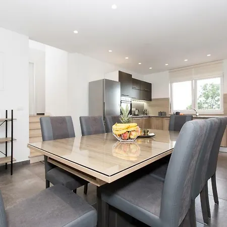 فيلة Olive Gardens Kaštela