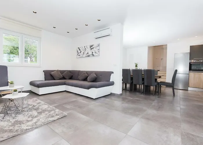 Olive Gardens Kaštela