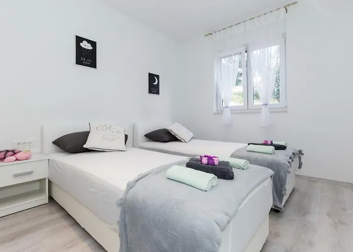 Olive Gardens * Kaštela