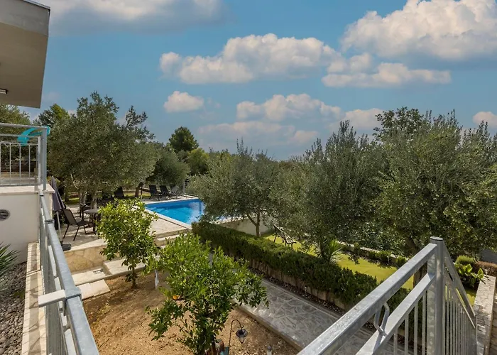 Olive Gardens Вилла *